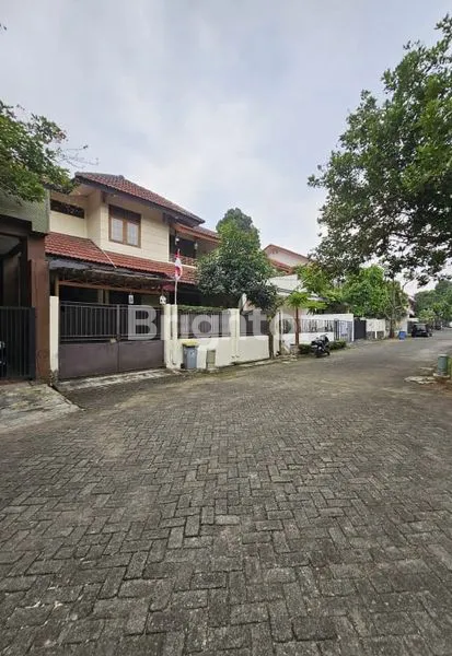 image RUMAH 2 LANTAI REMPOA, BEBAS BANJIR, DEKAT MRT & BINTARO (8)
