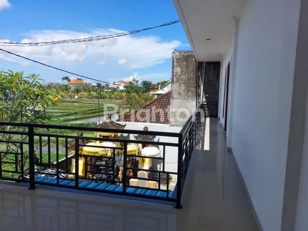 image VILLA DUA LANTAI LOKASI STRATEGIS (3)