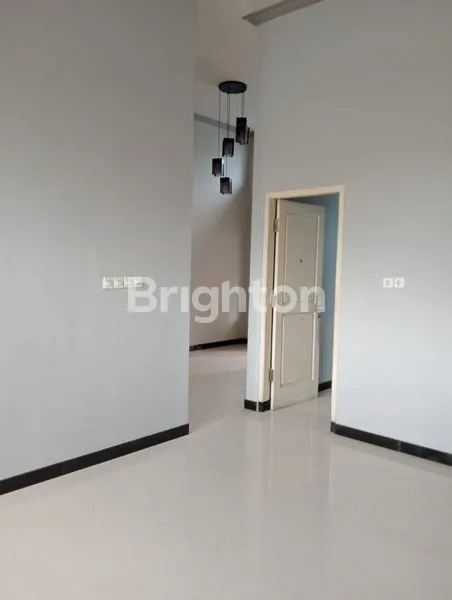 image RUMAH MEWAH 4KT REWWIN FULL RENOVASI LT200 SIAP HUNI (2)