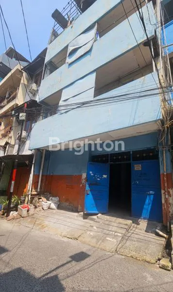 DIJUAL : RUMAH KOS-AN 45 KAMAR, TERSEWA PENUH (INCOME 50 JT/BLN) DI PEJAGALAN, JAKARTA UTARA