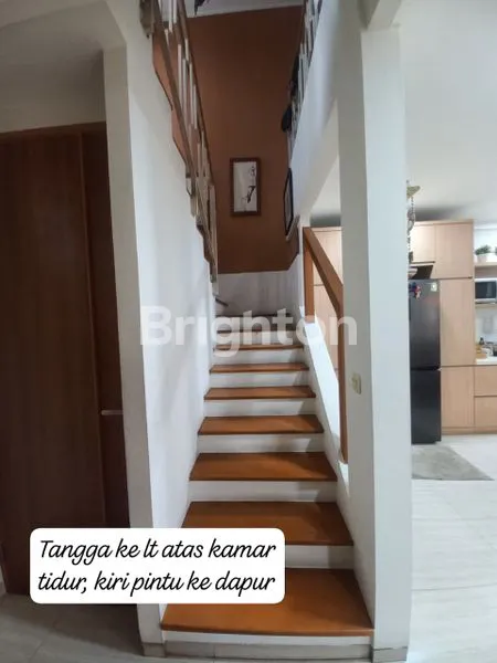 image RUMAH SIAP HUNI 2 ½ LANTAI DI NUSALOKA BSD  (4)