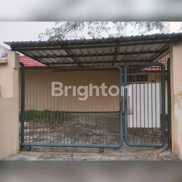 image RUMAH LUAS, BISA HITUNG TANAH, PARKIRAN LUAS, DARMO HARAPAN (2)