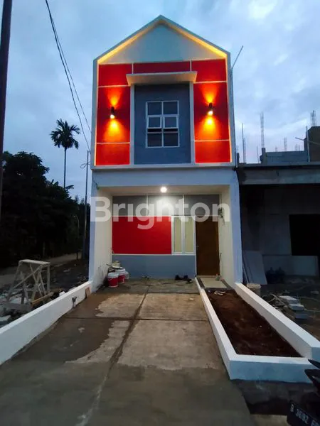 image RUMAH KUALITAS UNIK DI JUAL SIAP HUNI DI TAPOS DEPOK, 10-15 MENIT KE STASIUN TAPOS/DEPOK BARU, 5-10 MENIT KE PASAR TRADISIONAL, MINIMARKET, DAN PUSAT BELANJA (1)