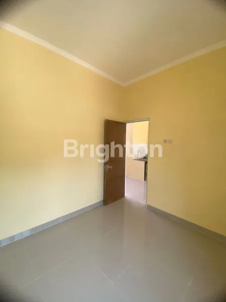 image DI JUAL RUMAH SIAP HUNI DI TAPOS DEPOK, 7 MENIT KE TOL CIMANGGIS, 7 MENIT KE JL RAYA JAKARTA BOGOR, 10 MENIT KE TOL CIJAGO, 10 MENIT KE TERMINAL JATIJAJAR DEPOK, 10 MENIT KE RUMAH SAKIT SENTRA MEDIKA (2)