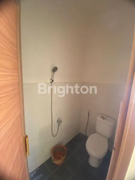 image DI JUAL RUMAH SIAP HUNI DI TAPOS DEPOK, 7 MENIT KE TOL CIMANGGIS, 7 MENIT KE JL RAYA JAKARTA BOGOR, 10 MENIT KE TOL CIJAGO, 10 MENIT KE TERMINAL JATIJAJAR DEPOK, 10 MENIT KE RUMAH SAKIT SENTRA MEDIKA (5)