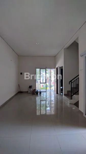 image RUMAH BANYUMANIK CANTIK BISA DIJUAL DAN JUGA SEWA (2)