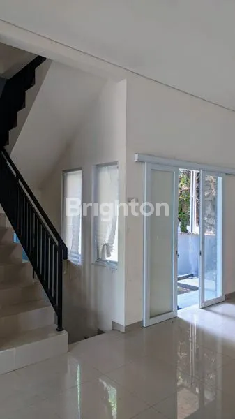 image RUMAH BANYUMANIK CANTIK BISA DIJUAL DAN JUGA SEWA (6)