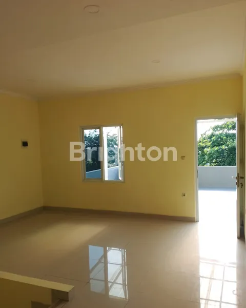 image RUKO 3 LANTAI GANDENG: LOKASI RAMAI, AUTO CUAN! (7)