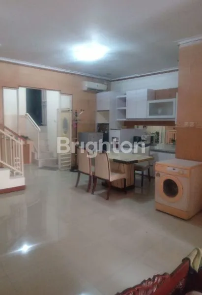 image DI JUAL RUMAH MEWAH SIAP HUNI DI GUNUNG PUTRI, CIBUBUR JUNCTION 10-15 MENIT, 15-20 MENIT KE AEON MALL CIBUBUR, 5-10 MENIT KE TOL JAGORAWI (8)