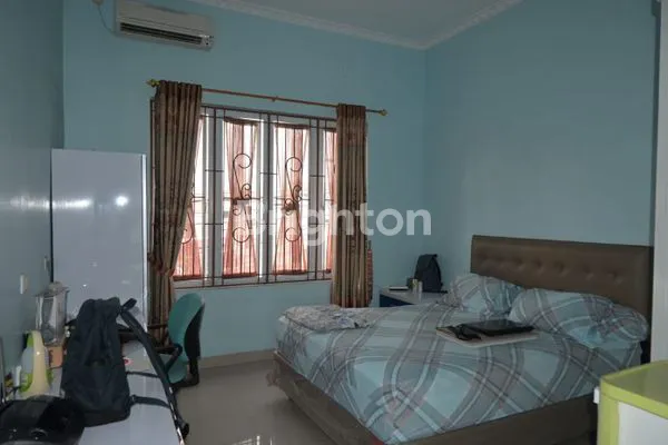 image RUMAH DUA LANTAI DI DEPOK JAYA (6)