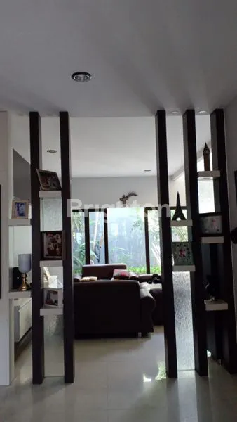 image RUMAH 2ND TERAWAT DHARMAHUSADA MAS DALAM KOMPLEK ONE GATE, DEKAT LAPANGAN TENIS, SEMI FURNISHED HADAP UTARA BISA KPR (2)