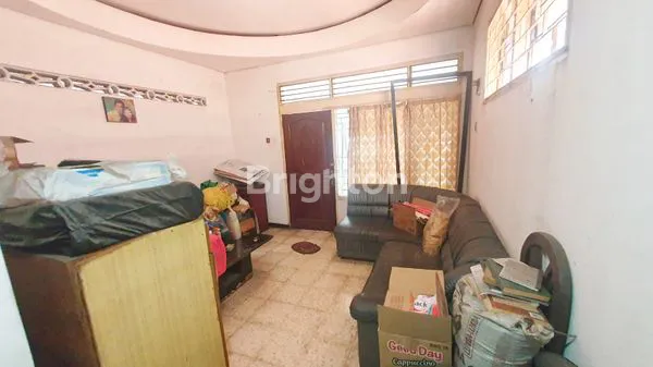 image RUMAH 2 LANTAI STRATEGIS DEKAT JALAN RAYA KENJERAN, SURABAYA PUSAT (2)