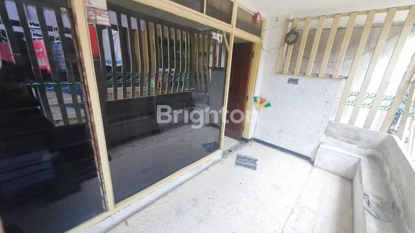 image RUMAH 2 LANTAI STRATEGIS DEKAT JALAN RAYA KENJERAN, SURABAYA PUSAT (1)