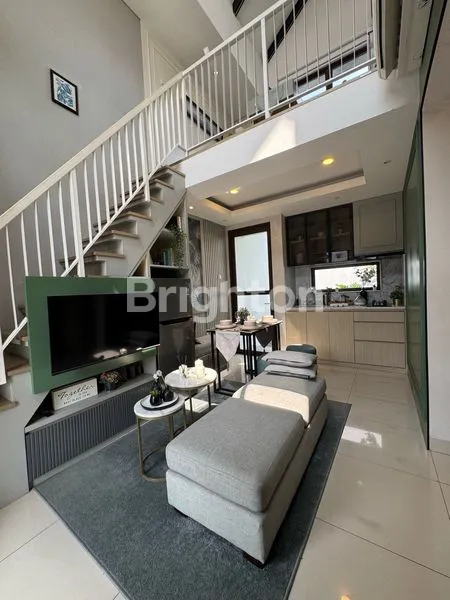 image RUMAH BARU FURNISHED HOEK PARAMOUNT PETALS (2)