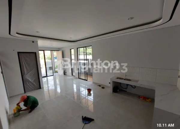 image RUMAH MODERN BARU DI KAWASAN HUNIAN EKSKLUSIF MANYAR TIRTOYOSO DESAIN BARU LEBIH MODERN  (3)