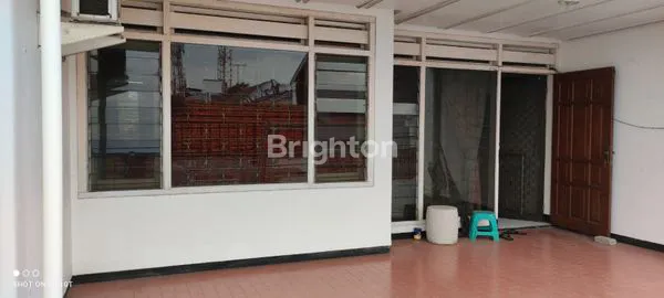 RUMAH 2 KANTAI DI KARANG EMPAT SURABAYA