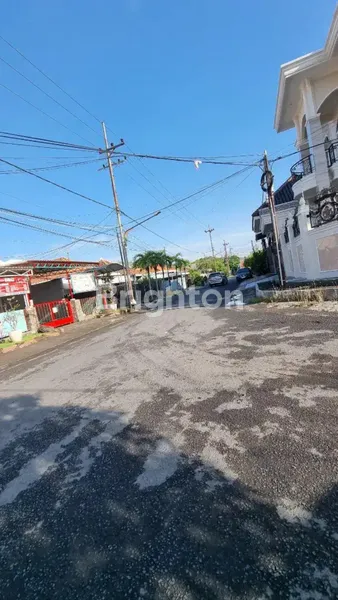image HUNIAN RUMAH NYAMAN HOOK DI MANYAR REJO, BANGUNAN BARU, ROW JALAN LEBAR, SIAP HUNI, DEKAT RAYA MANYAR, NGINDEN, KLAMPIS, KAMPUS STESIA ITATS NAROTAMA (7)