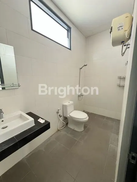 image RUMAH PLONG BISA ONLINE SHOP NARAYA BSB CITY MIJEN SEMARANG (3)