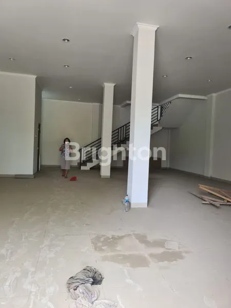 image RUKO 2.5 LANTAI DI JL. P. M. NOOR (2)