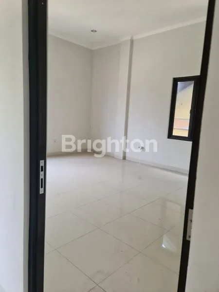 image RUKO 2.5 LANTAI DI JL. P. M. NOOR (7)