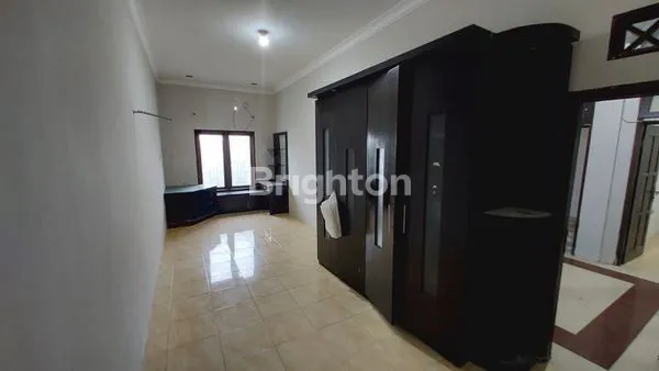 image RUMAH BANYAK KAMAR DEKAT ALUN-ALUN (5)