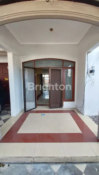 image RUMAH BANYAK KAMAR DEKAT ALUN-ALUN (8)