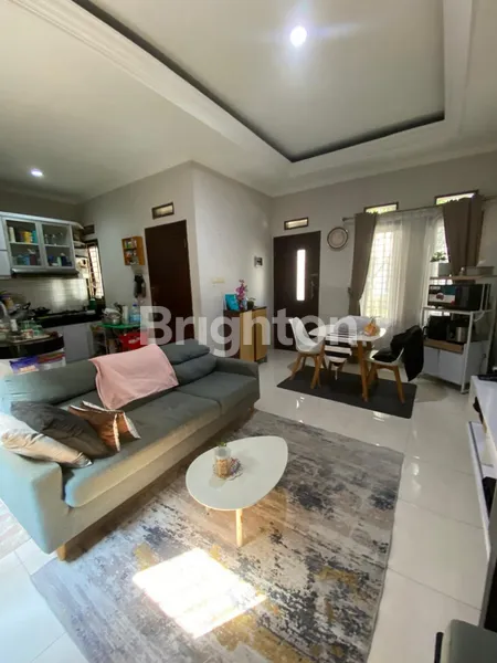 image RUMAH MODERN MINIMALIS SIAP HUNI DI CINERE (2)