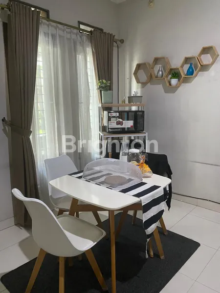 image RUMAH MODERN MINIMALIS SIAP HUNI DI CINERE (3)