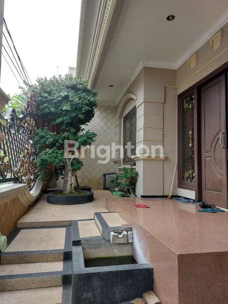 image DIJUAL RUMAH MEWAH SIAP HUNI DI JL. MURIA, SURABAYA ( PUSAT KOTA) (2)