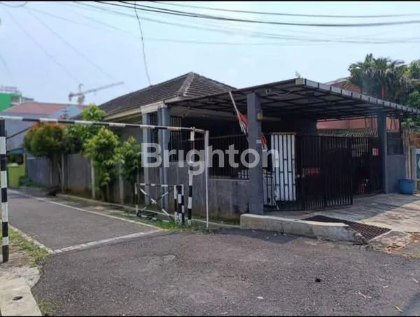 RUMAH STRATEGIS TENGAH KOTA DI WONODRI SEMARANG SELATAN