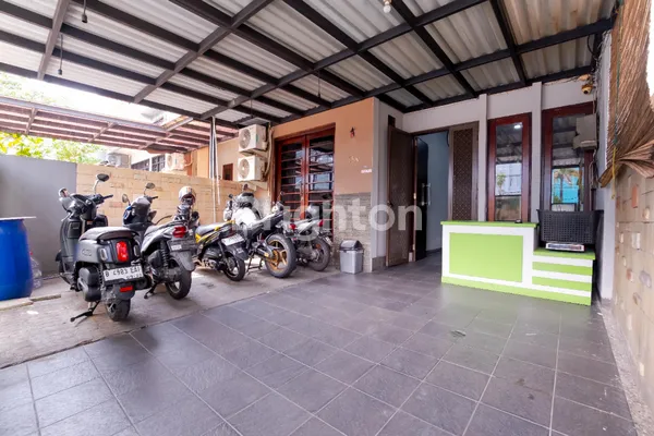 *DIJUAL RUMAH KOS DI PULOMAS*