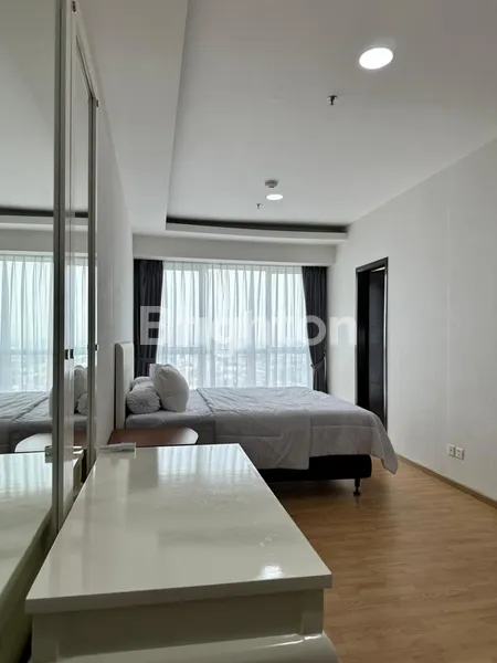 image APARTEMEN 3BR DISEWAKAN 360 JUTA PER TAHUN FULLY FURNISHED GANDARIA HEIGHT   (6)