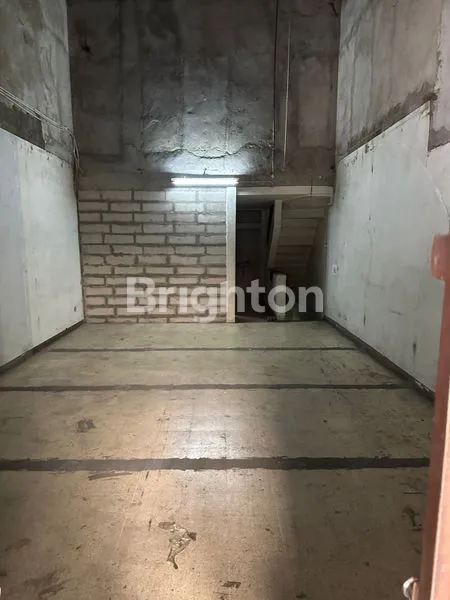 image DISEWAKAN RUKO GANDENG 3 LANTAI DI TAMAN PERMATA INDAH,JAKARTA-UTARA (8)