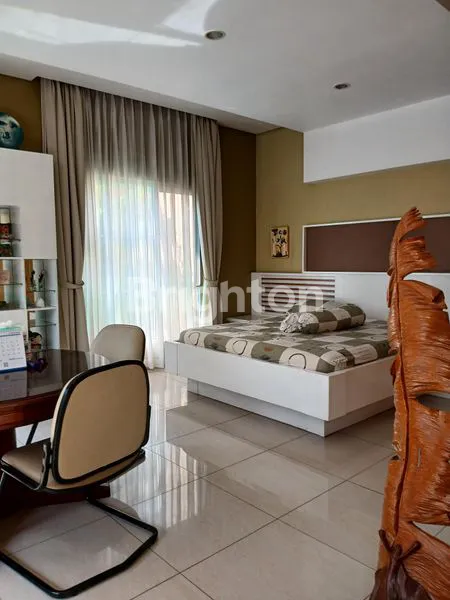 image RUMAH HOOK BAGUS DAN NYAMAN, FULLY FURNISHED DI SUTERA RENATA CLUSTER AURORA ALAM SUTERA, TANGERANG (6)