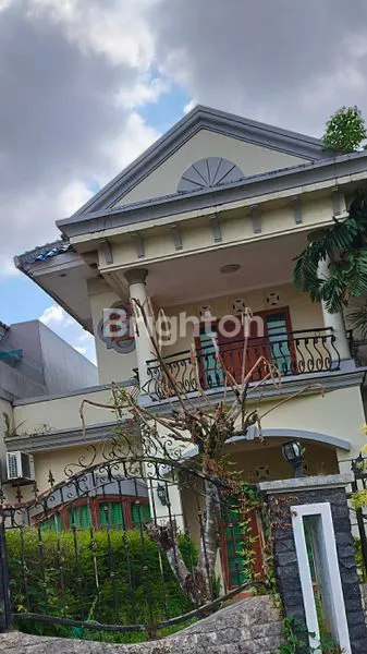 image RUMAH HOOK, HALAMAN LUAS, LOKASI TENGAH KOTA, BATAM CENTRE (1)