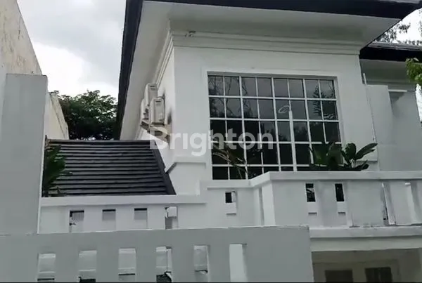 image RUMAH MEWAH MURAH LEGENDA WISATA CIBUBUR CLUSTER ACROPOLIS SELATAN BOGOR (3)