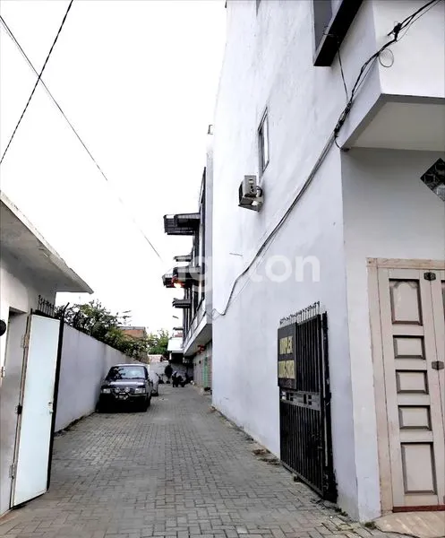 image KOMPLEK DURUNG CENTER, JL. DURUNG, PANCING. HARGA TERMURAH !! FULL FURNISHED. INTI KOTA. DEKAT KE SEKOLAH METHODIST 3 & SUTOMO 1 (1)