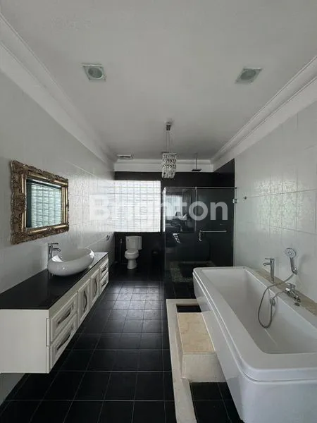 image DIJUAL CEPAT VILLA BARU VIEW GWK DAN LAUT (4)