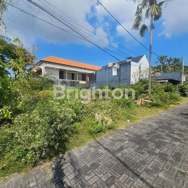 image LAHAN KECIL HOOK DI KAWASAN VILLA DEWI SARASWATI, SEMINYAK - BALI (1)