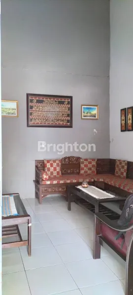 image RUMAH 1 LANTAI POSISI HOOK LINGUNGAN NYAMAN DAN AMAN ONE GATE LOKASI STRATEGIS DEKAT KAMPUS NGINDEN INTAN TIMUR SURABAYA (6)