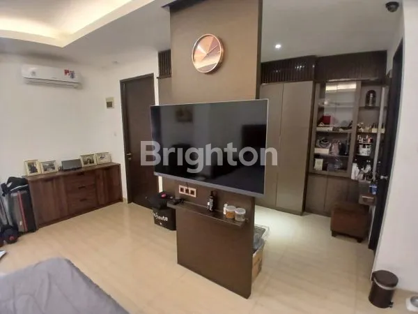 image DIJUAL RUMAH BAGUS SIAP HUNI KELAPA KOPYOR TIMUR KELAPA GADING (3)