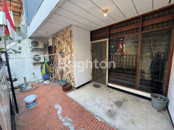 image RUMAH 2 LANTAI DALAM KOMPLEK MINI ONE GATE SYSTEM DI TANJUNG DUREN (1)