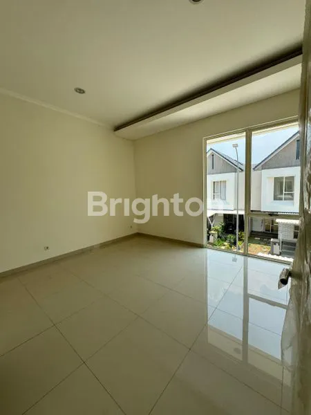 image RUMAH MEWAH 2 LANTAI DEKAT SANTA LAURENSIA - CLUSTER CATRIONA (2)