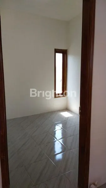 image RUMAH MEWAH 3 LANTAI DI PUSAT KOTA MALANG, 5 MENIT KE ALUN-ALUN (4)