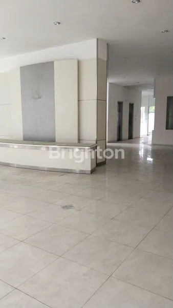 image GEDUNG EX. SHOWROOM DI SUNTER, 3 LT, PARKIR LUAS (8)