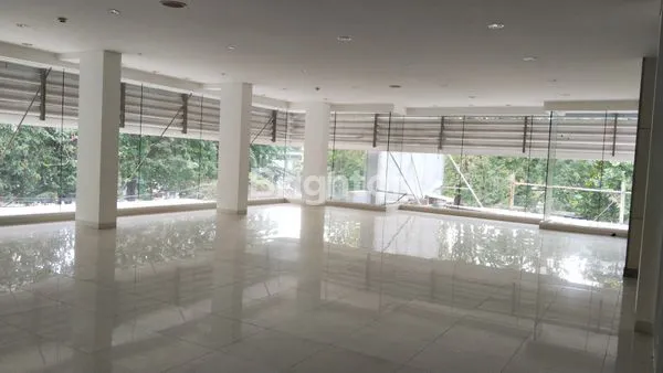image GEDUNG EX. SHOWROOM DI SUNTER, 3 LT, PARKIR LUAS (5)