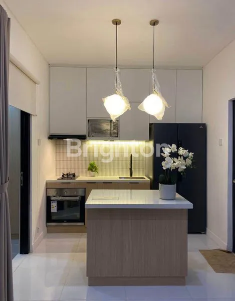 image RUMAH 2 LANTAI SIAP HUNI DI CLUSTER BRITANIA HILL SERPONG  (4)