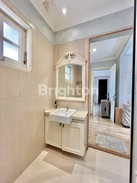 image DIJUAL RUMAH TURUN HARGA BUTUH CEPAT LAKU FULL FURNISH SURABAYA SELATAN JEMURSARI REGENCY (7)