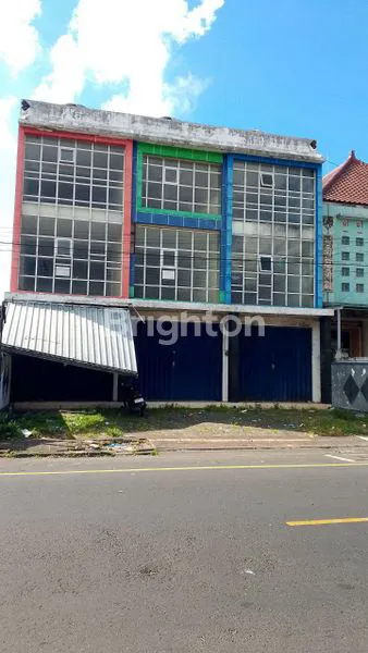 image DIJUAL/DISEWAKAN 3 RUKO SIAP PAKAI DI LOKASI STRATEGIS!<br />
 (1)