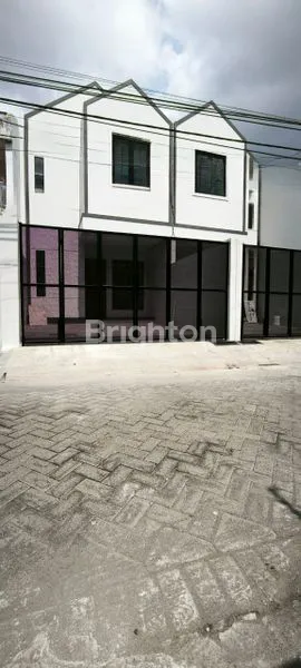 image RUMAH MEWAH 2 LANTAI SIAP HUNI DI KENJERAN - ROW JALAN 6M (6)